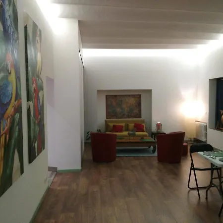 Les Perroquets Antibes